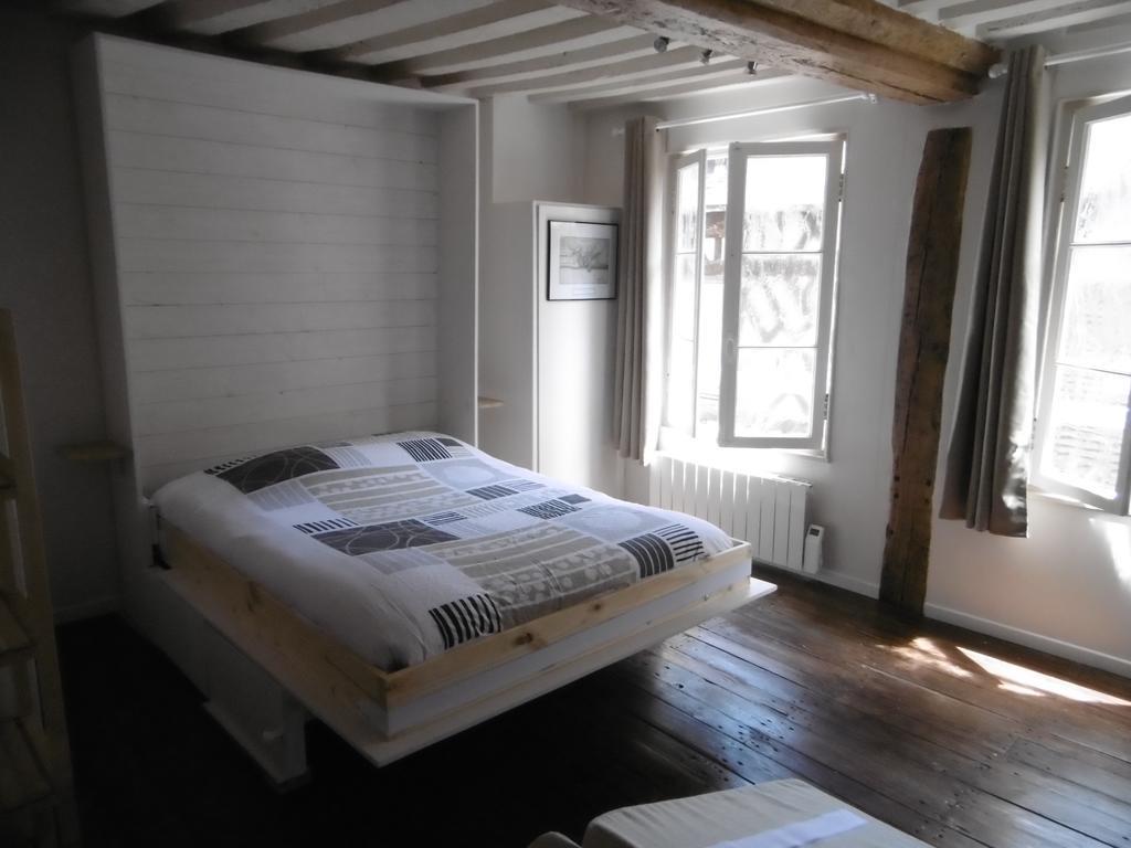 Le Clocher Sainte Catherine Apartman Honfleur Szoba fotó