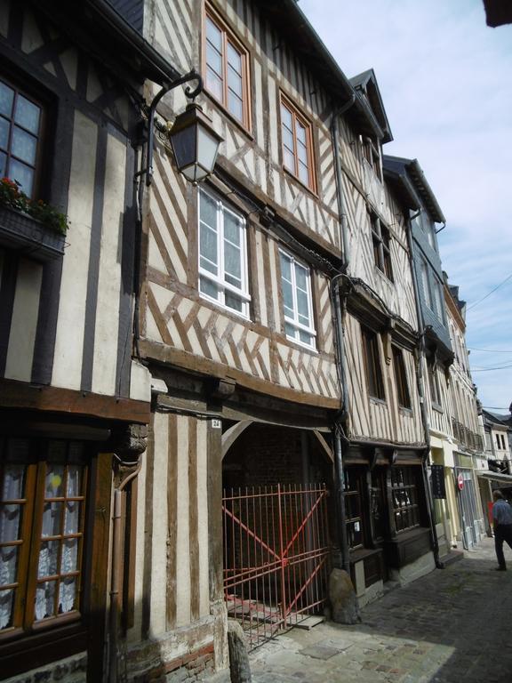 Le Clocher Sainte Catherine Apartman Honfleur Szoba fotó